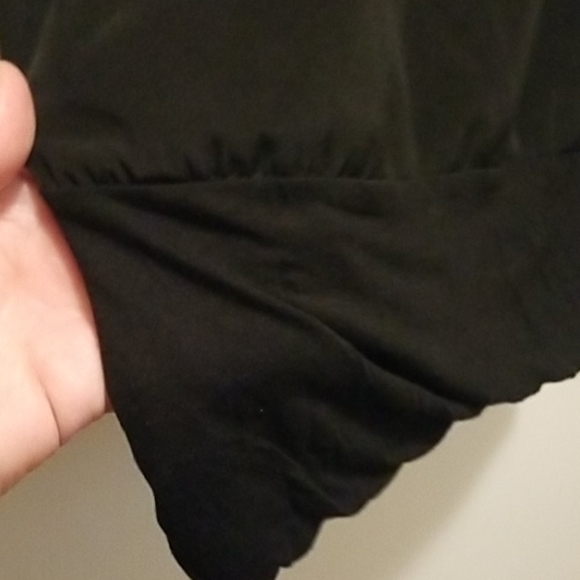 Express Sz Large cap sleeve blouse with lace back - Picture 2 of 6